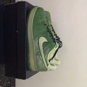 Women’s Air Force 1 Premium ‘07